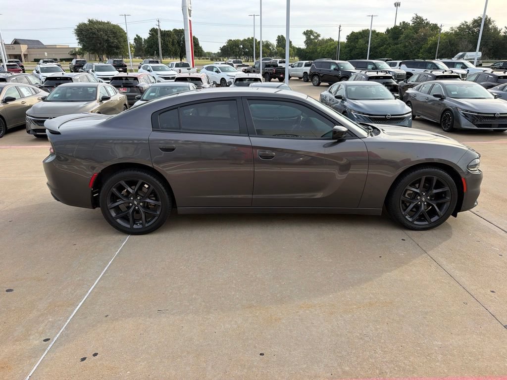 Used 2022 Dodge Charger SXT w/ Blacktop Package RWD image 6