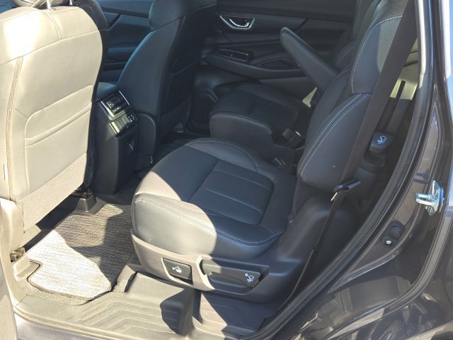 Used 2023 Subaru Ascent Limited AWD/4WD image 13
