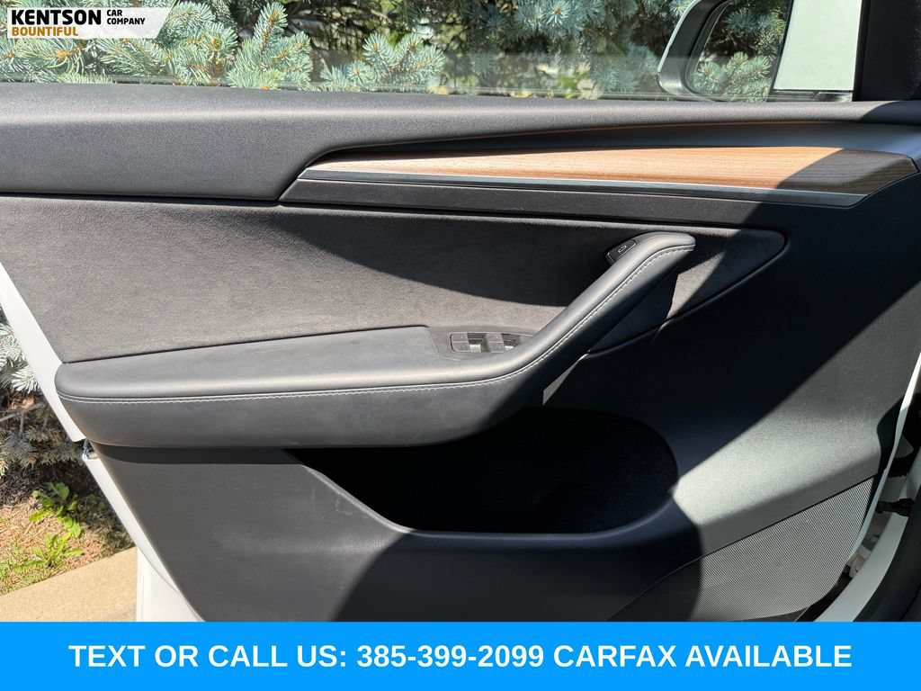 Used 2022 Tesla Model Y Performance AWD/4WD image 15