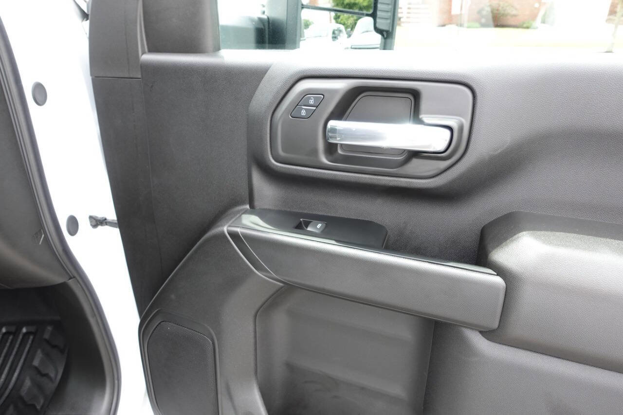 Used 2024 GMC Sierra 2500 Pro w/ Convenience Package image 32