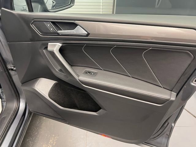 Used 2023 Volkswagen Tiguan SE image 57