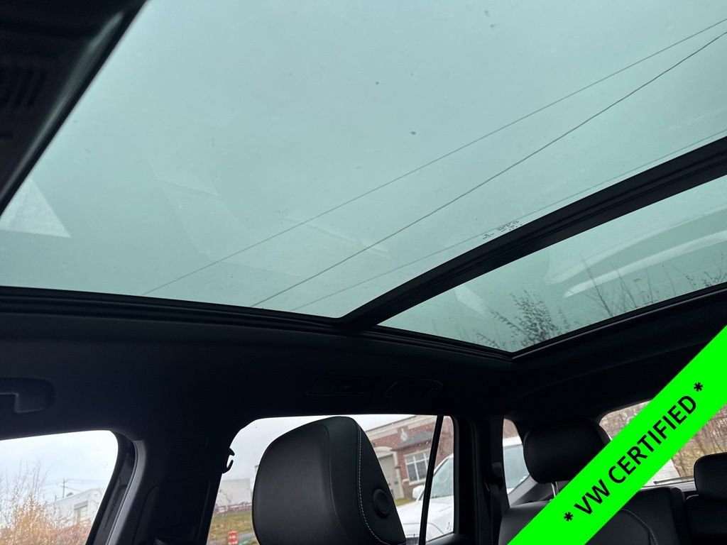 Used 2022 Volkswagen Tiguan SE R-Line image 25