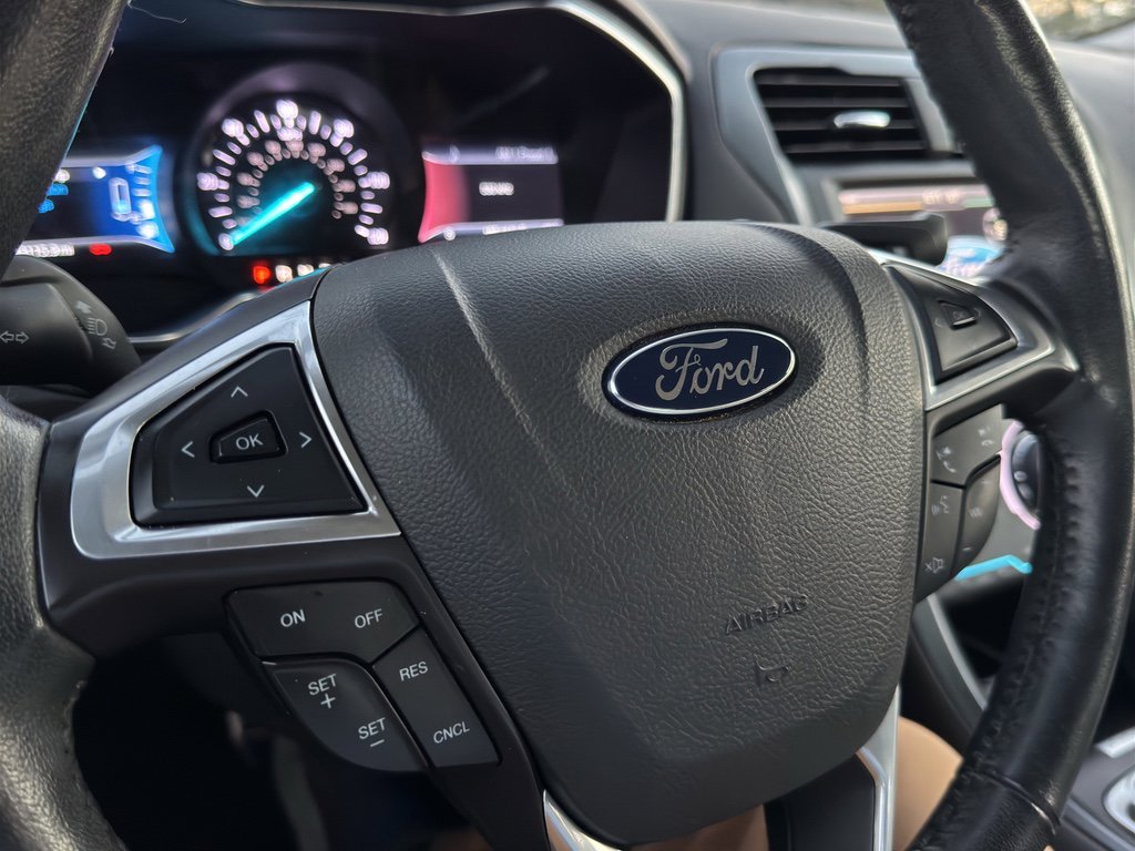 Used 2015 Ford Fusion Titanium image 28