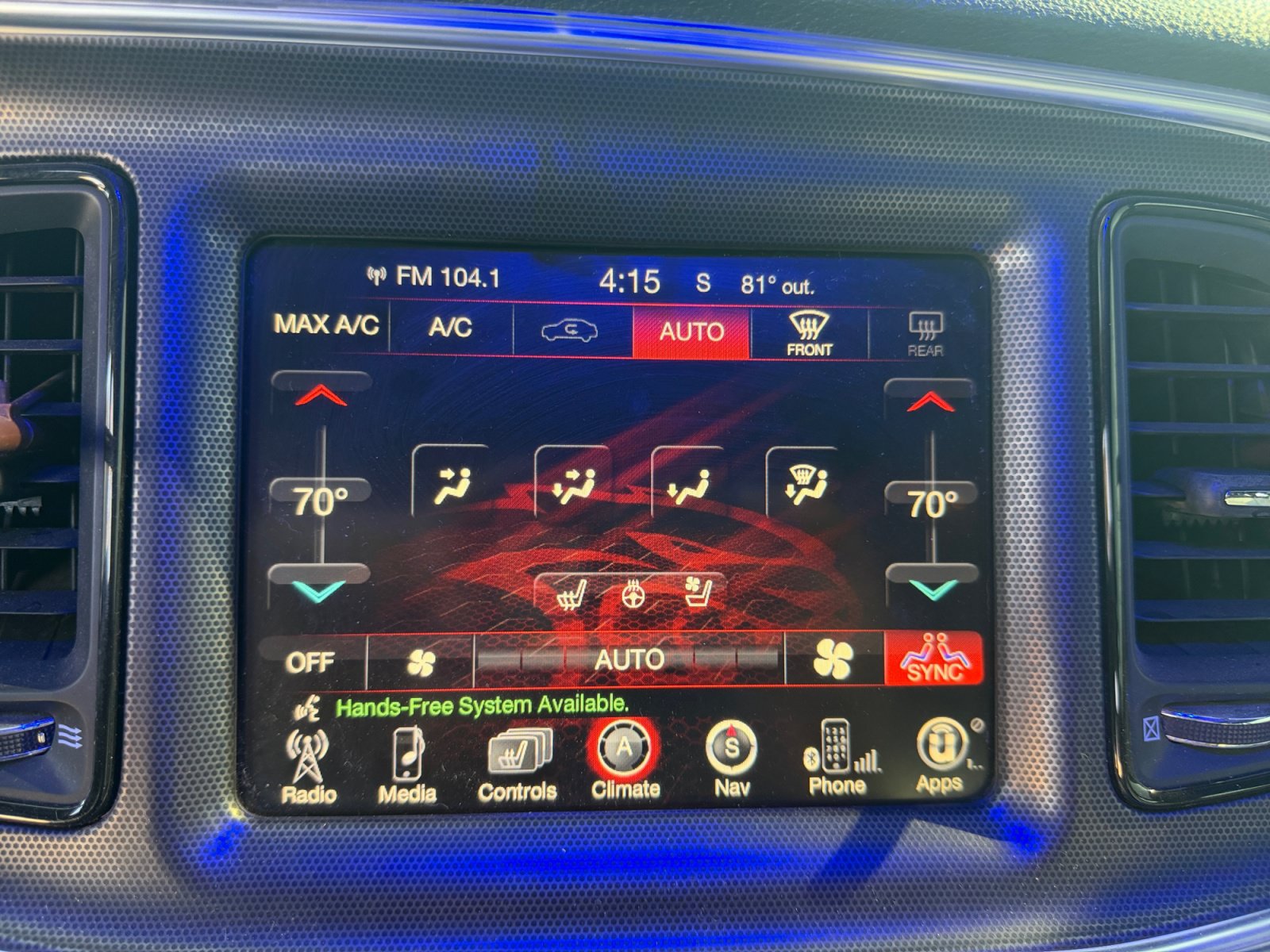 Used 2015 Dodge Challenger R/T Plus RWD image 24