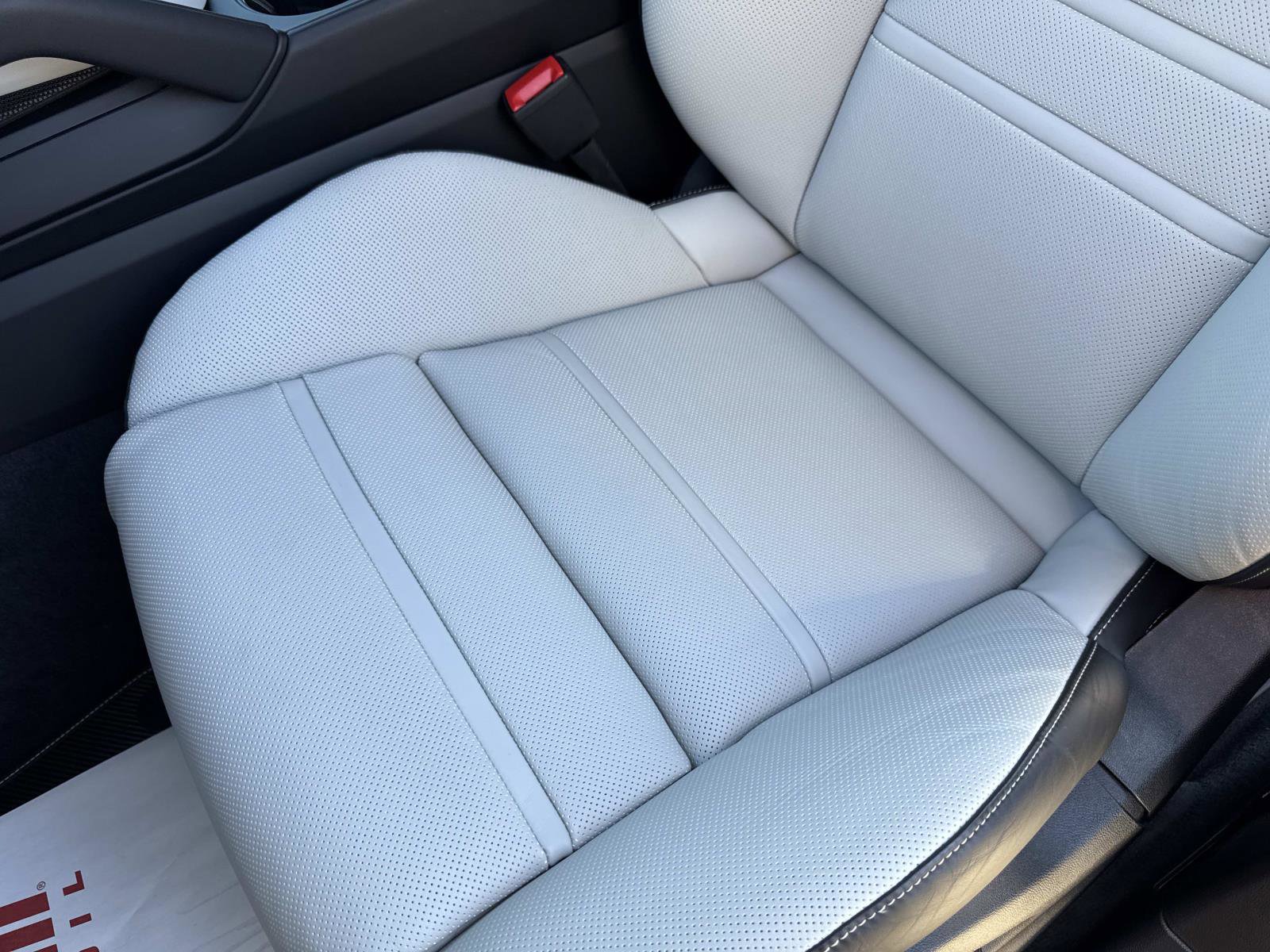 Certified 2025 Porsche Cayenne S image 22