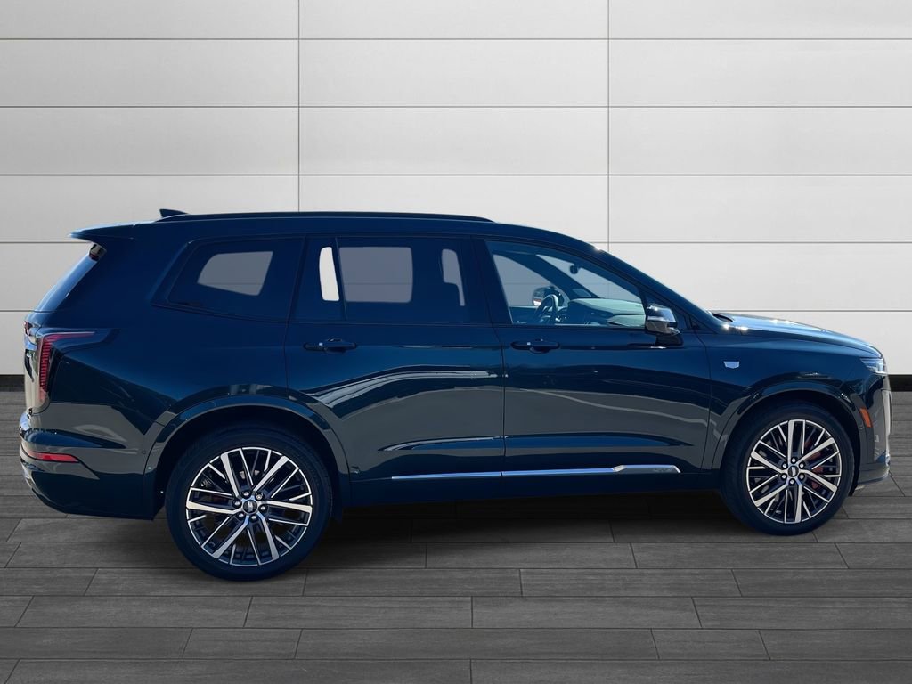 Certified 2025 Cadillac XT6 Sport w/ Platinum Package image 6