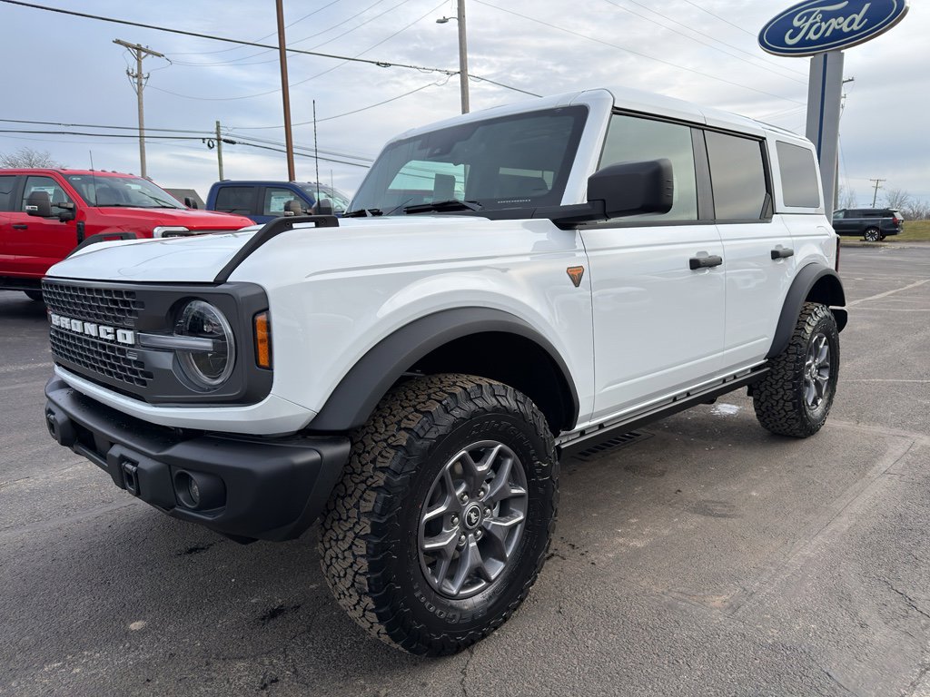 New 2025 Ford Bronco Badlands image 4