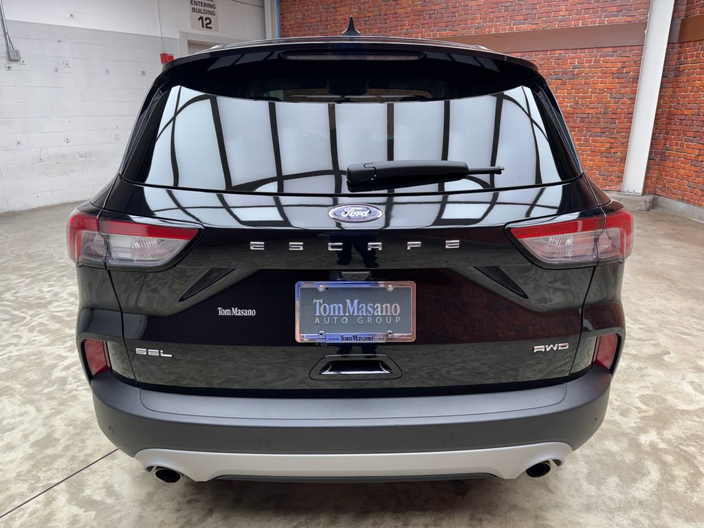 Certified 2022 Ford Escape SEL image 4