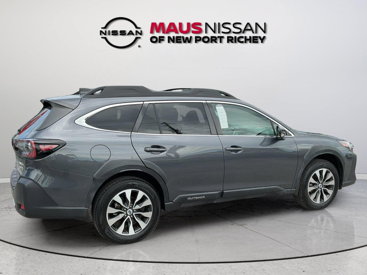 Used 2024 Subaru Outback Limited AWD/4WD image 12