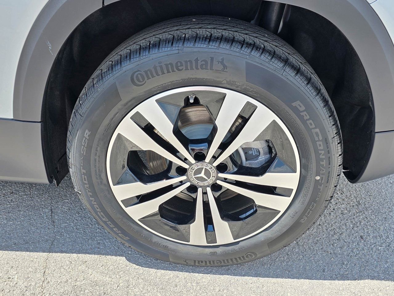 Used 2026 Mercedes-Benz GLB 250 4MATIC image 10