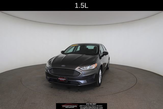 Used 2019 Ford Fusion SE image 1