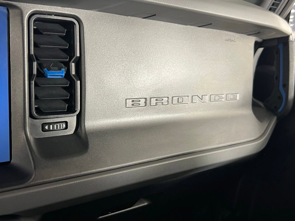 Used 2024 Ford Bronco Black Diamond image 20