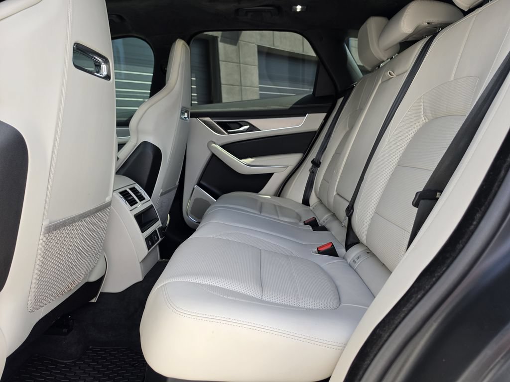 Used 2024 Jaguar F-PACE R-Dynamic S AWD/4WD image 22