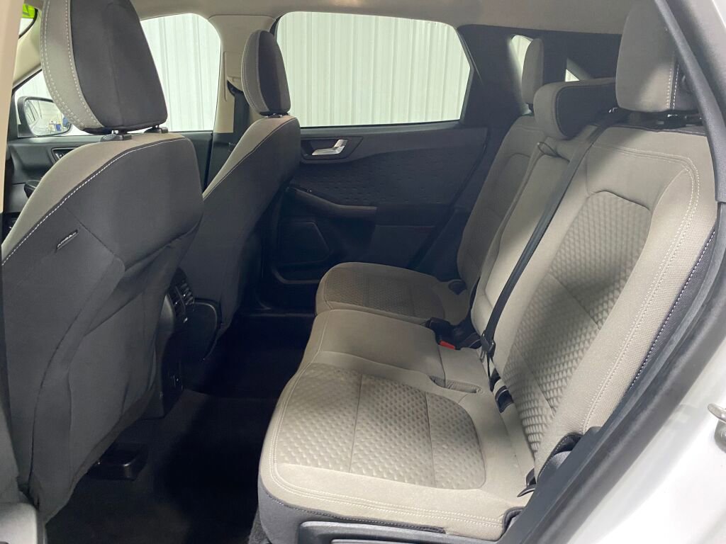 Used 2020 Ford Escape SE image 10