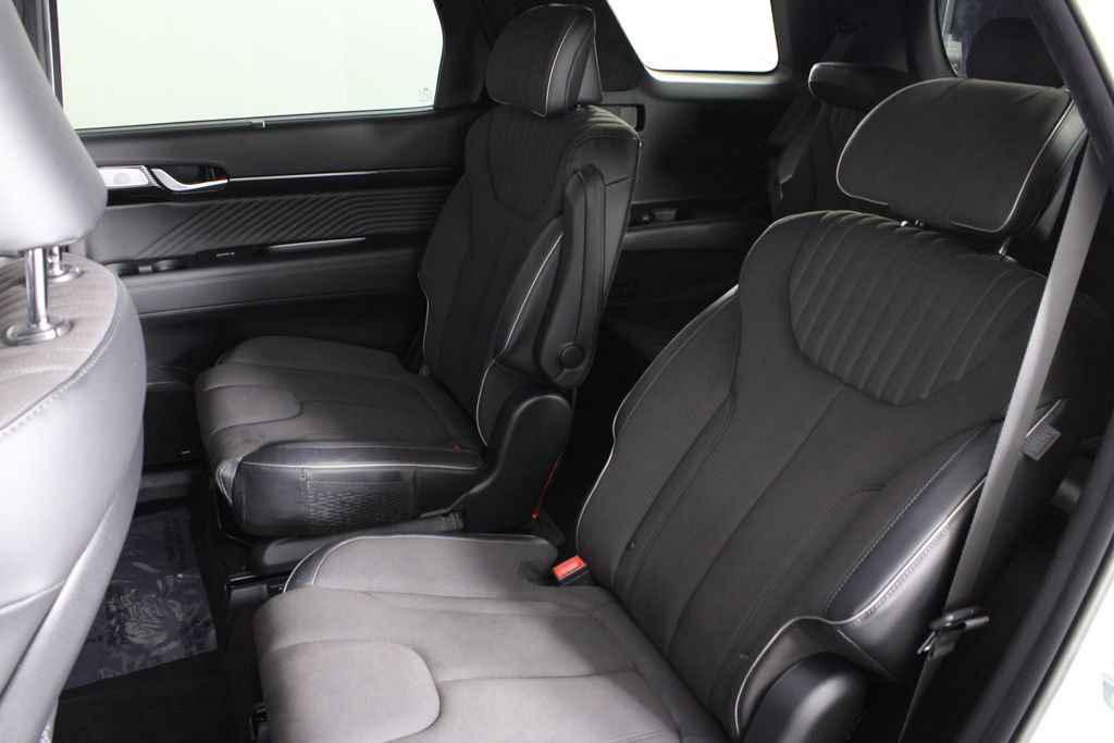 Certified 2025 Hyundai Palisade Calligraphy image 21