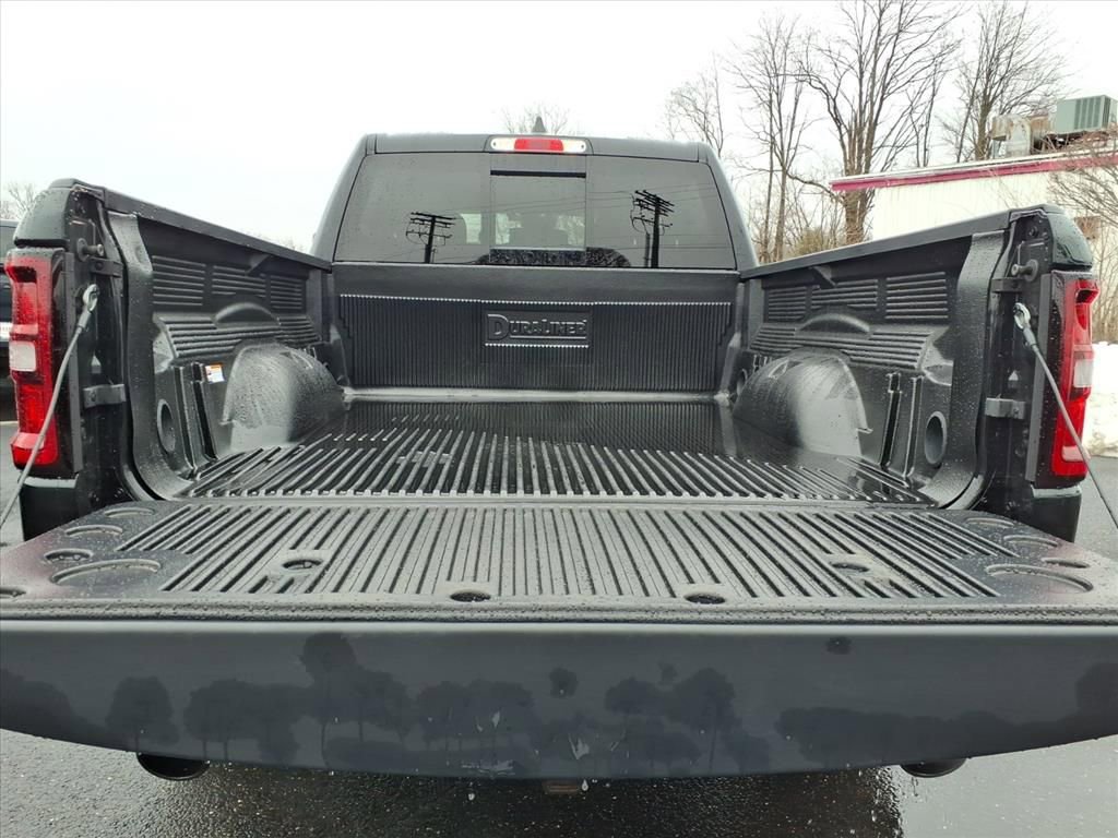 Used 2025 RAM 1500 Big Horn AWD/4WD image 16