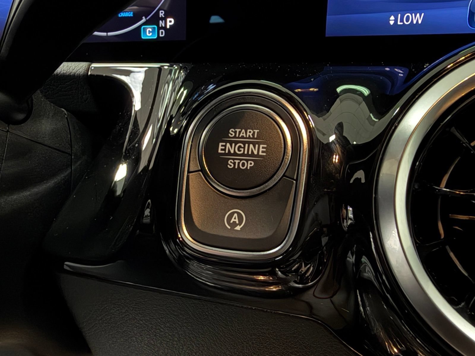 Certified 2026 Mercedes-Benz GLA 250 image 29