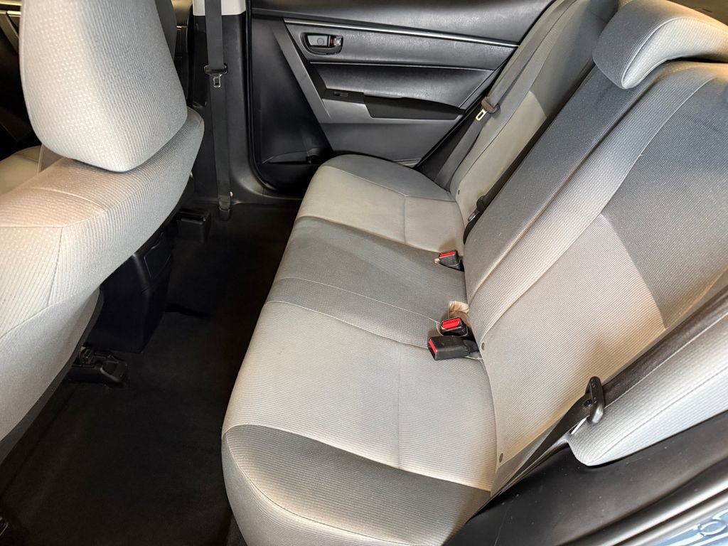 Used 2015 Toyota Corolla L image 18