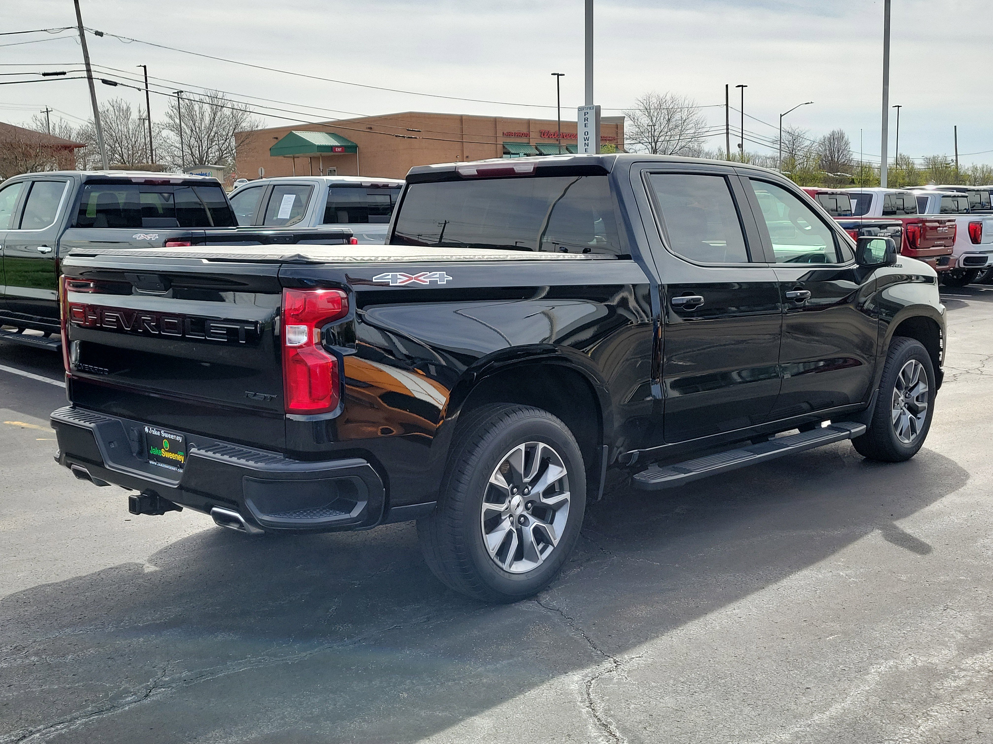 Used 2022 Chevrolet Silverado 1500 RST w/ Bed Protection Package AWD/4WD image 4
