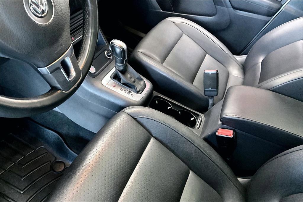 Used 2017 Volkswagen Tiguan Wolfsburg Edition image 18