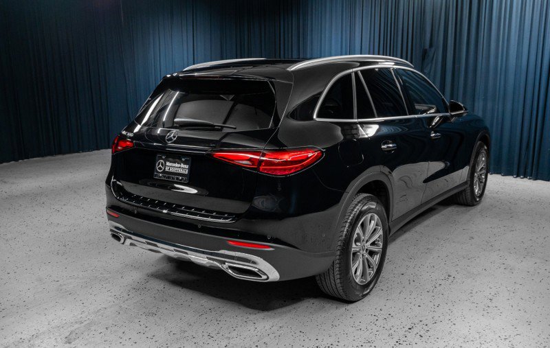 Certified 2026 Mercedes-Benz GLC 300 image 4