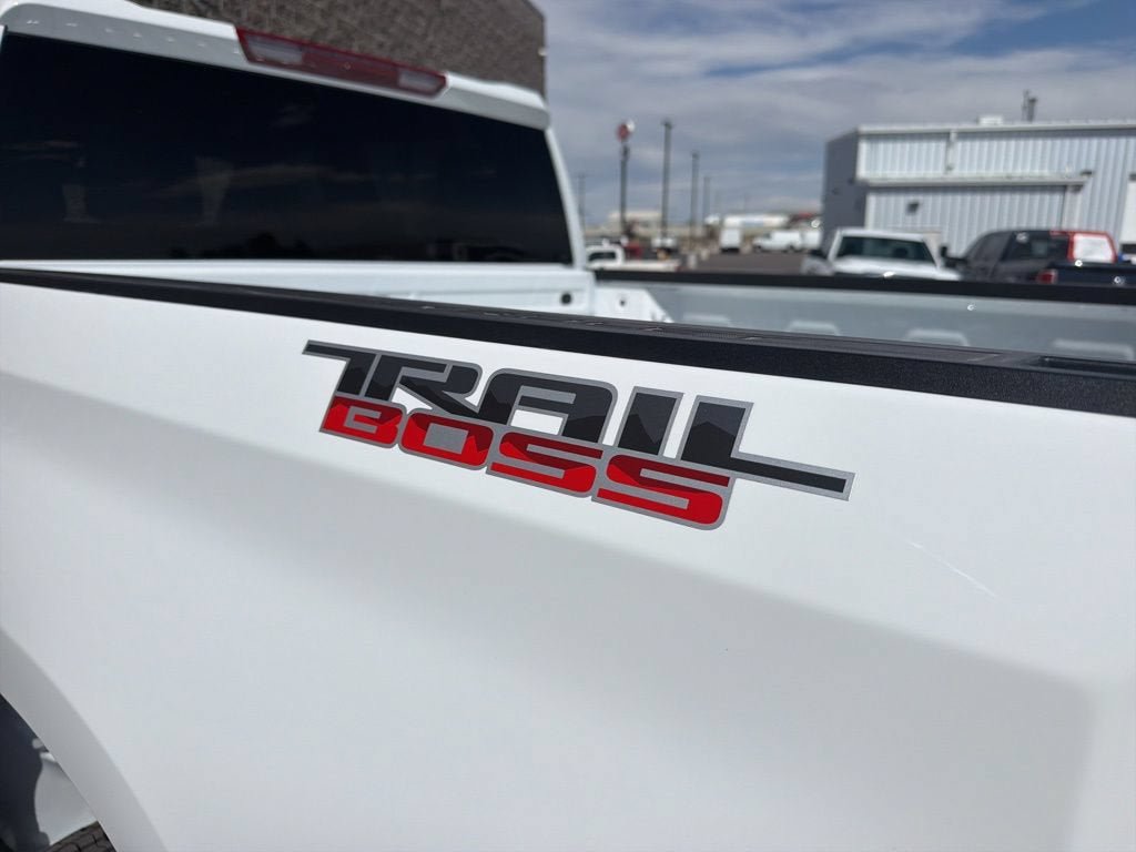 New 2026 Chevrolet Silverado 1500 Custom Trail Boss AWD/4WD image 9