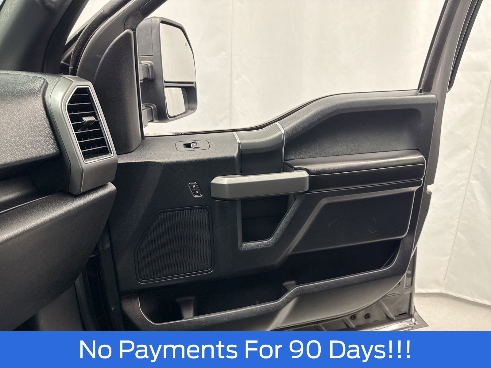 Used 2018 Ford F150 XLT w/ Equipment Group 302A Luxury image 26