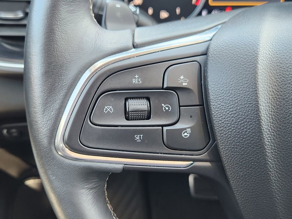 Used 2023 Buick Envision Essence w/ Technology Package I AWD/4WD image 30