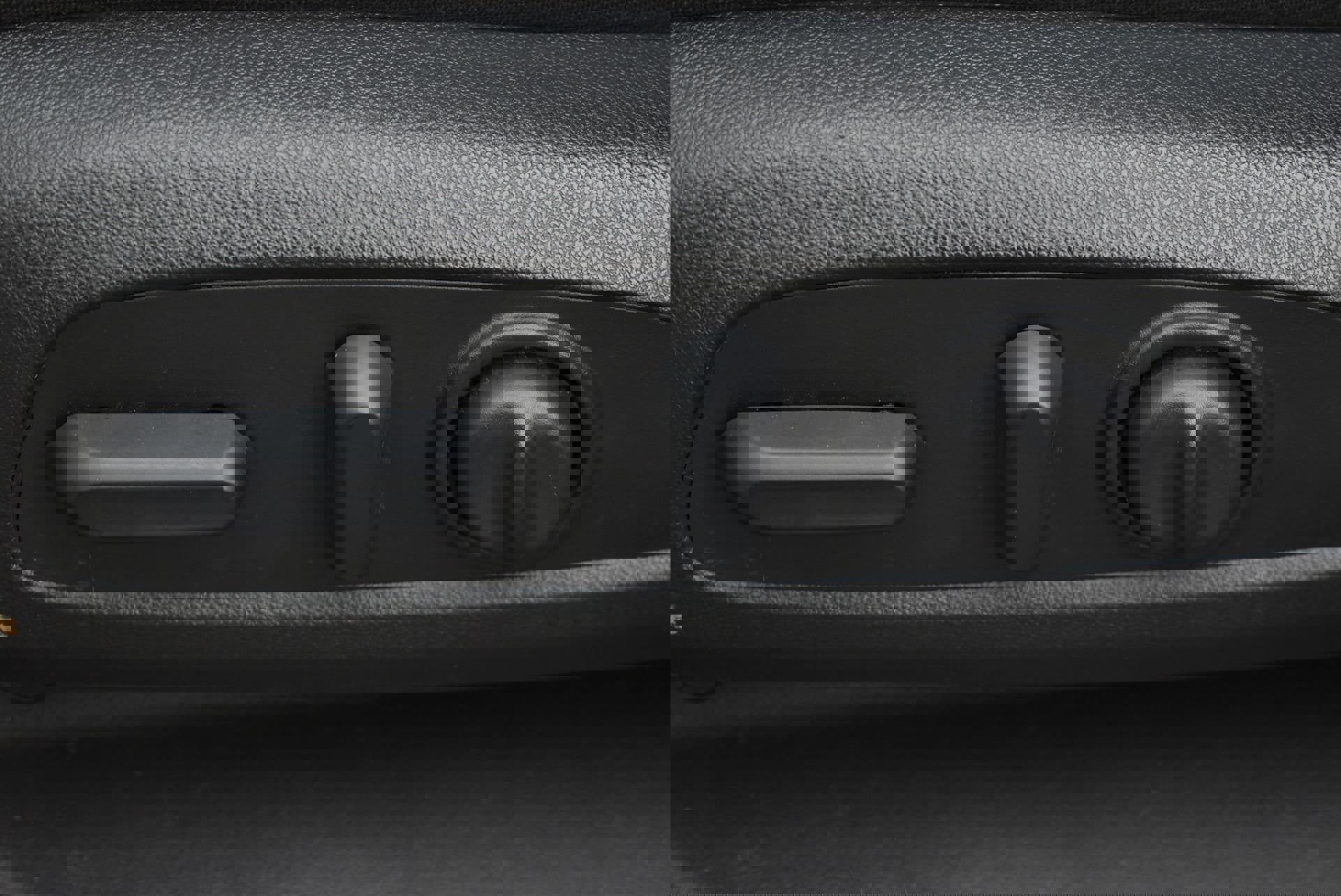 Used 2022 GMC Terrain SLE w/ Driver Convenience Package image 14