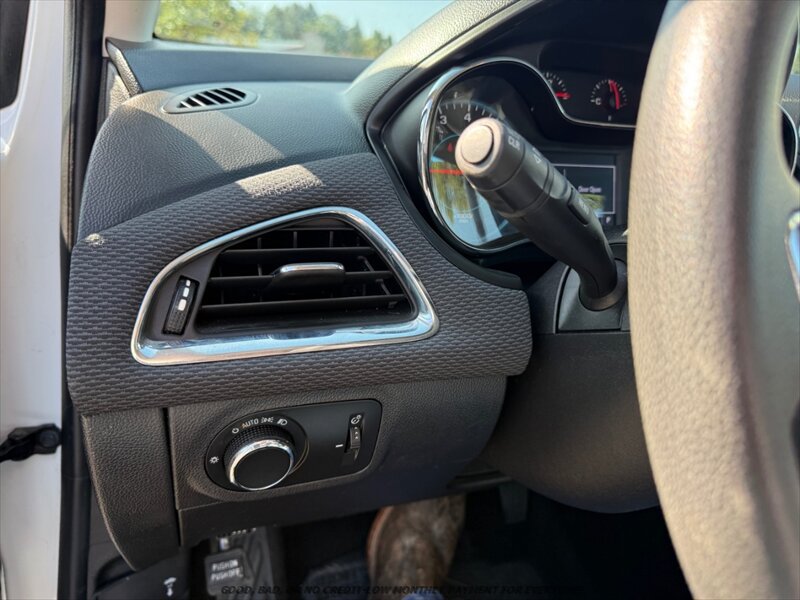 Used 2017 Chevrolet Cruze LS FWD image 24