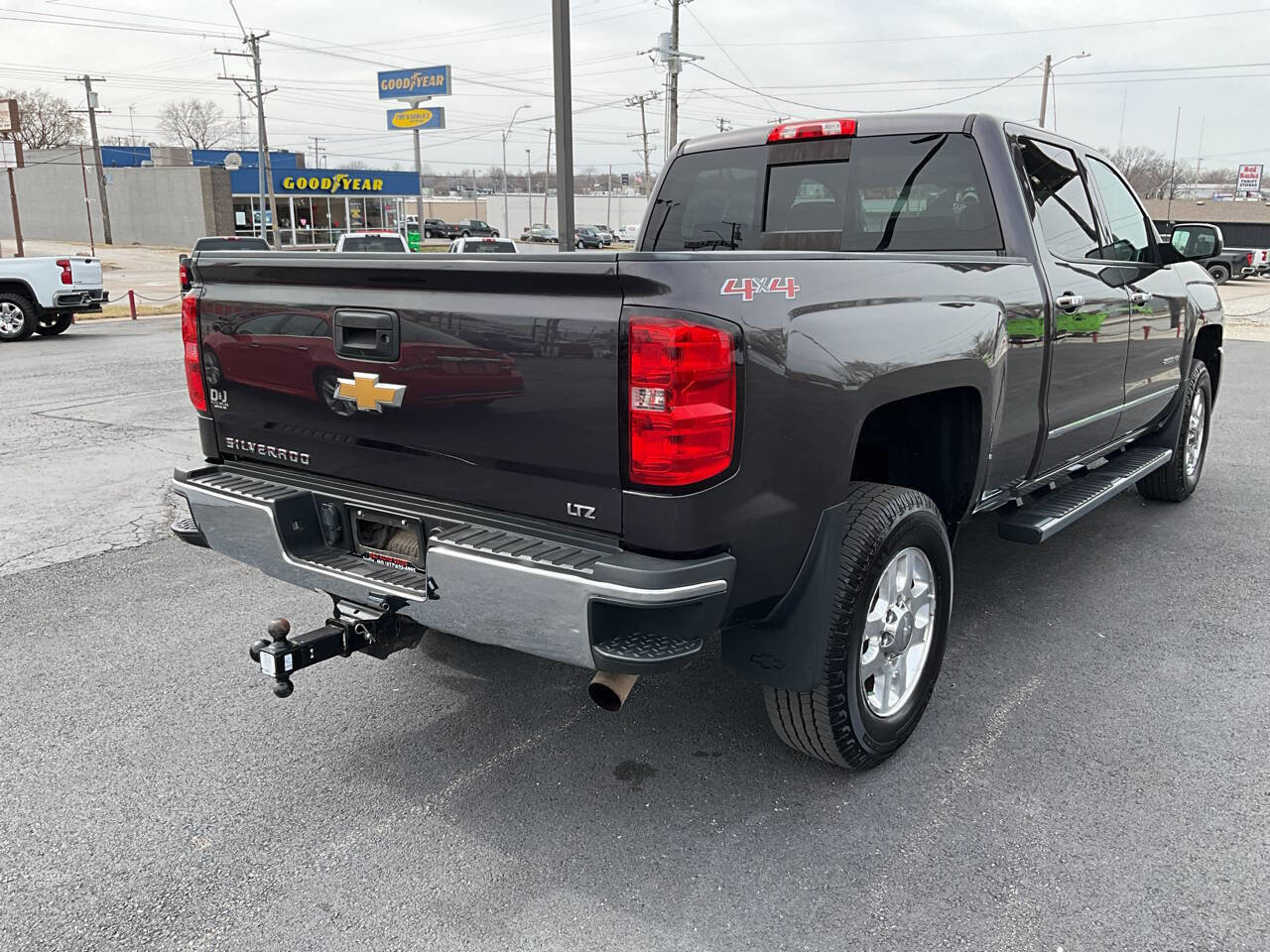 Used 2015 Chevrolet Silverado 2500 LTZ image 5