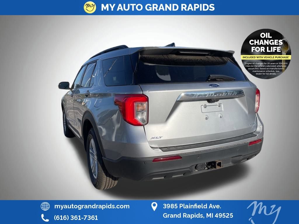 Used 2022 Ford Explorer XLT w/ Class IV Trailer Tow Package image 7