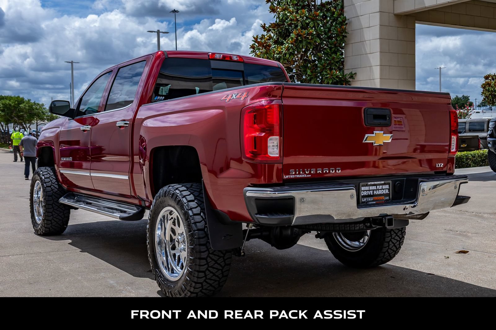 Used 2018 Chevrolet Silverado 1500 LTZ w/ Sport Package AWD/4WD image 7