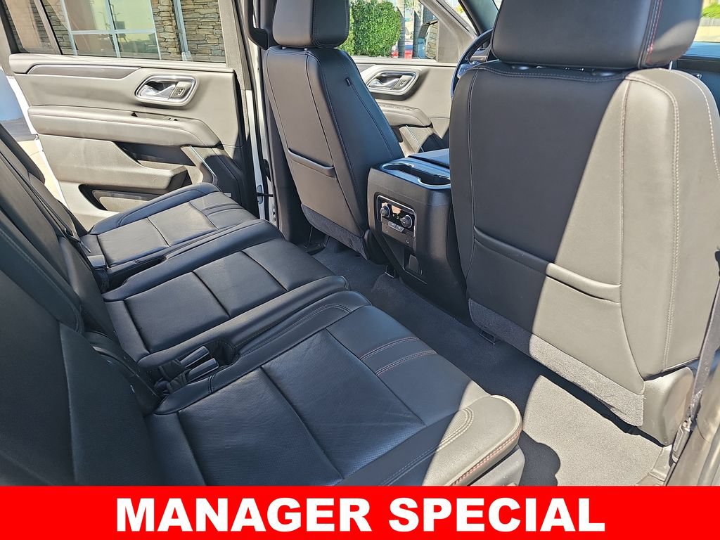 Used 2021 Chevrolet Suburban RST AWD/4WD image 11
