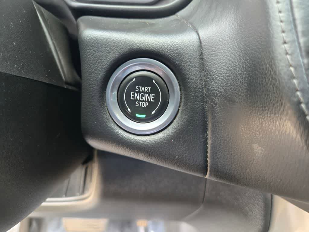 Used 2022 Chevrolet Tahoe Z71 AWD/4WD image 16