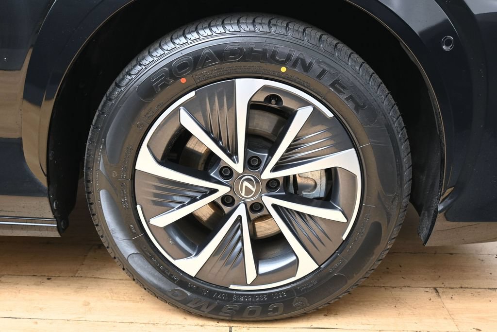 Used 2023 Lexus RZ 450e Premium w/ Technology Package AWD/4WD image 12