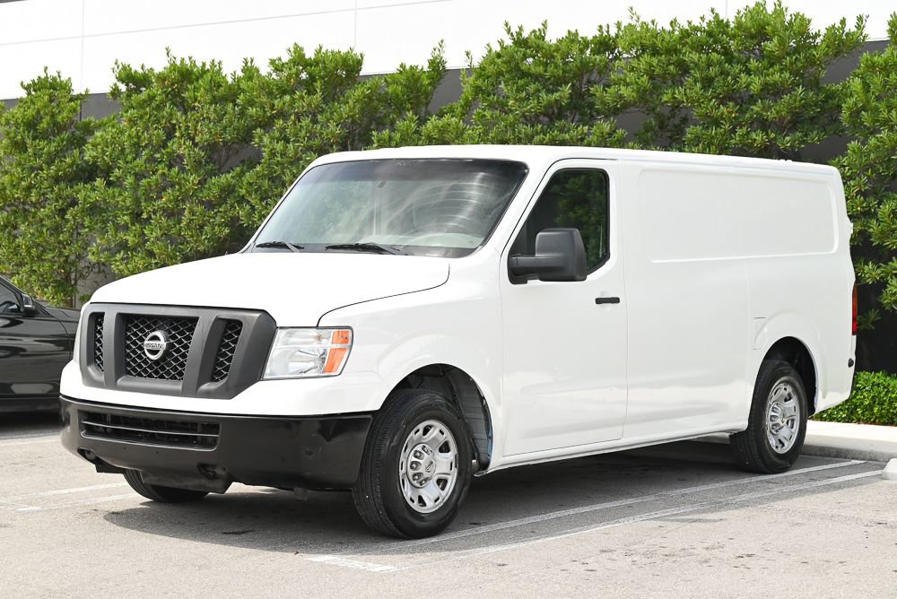 Used 2015 Nissan NV 2500 SV image 1