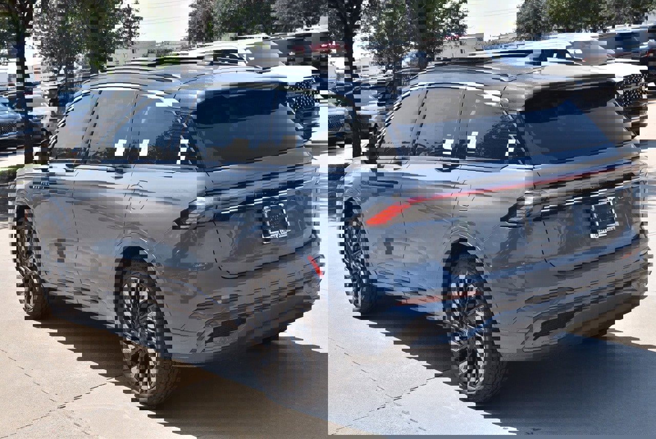 New 2025 Lincoln Nautilus Black Label w/ Jet Appearance Package image 9