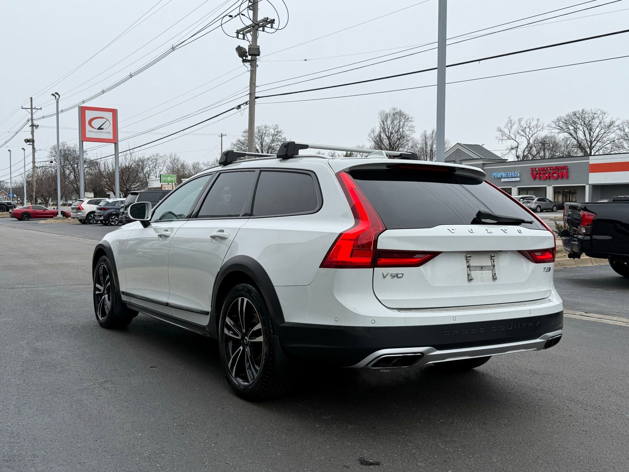 Used 2018 Volvo V90 T5 Cross Country w/ Convenience Package video 3