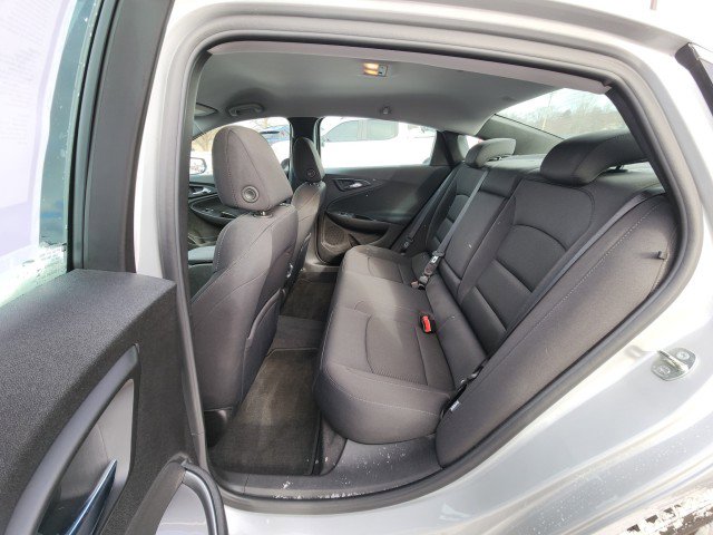 Used 2016 Chevrolet Malibu LT w/ Driver Confidence Package image 18