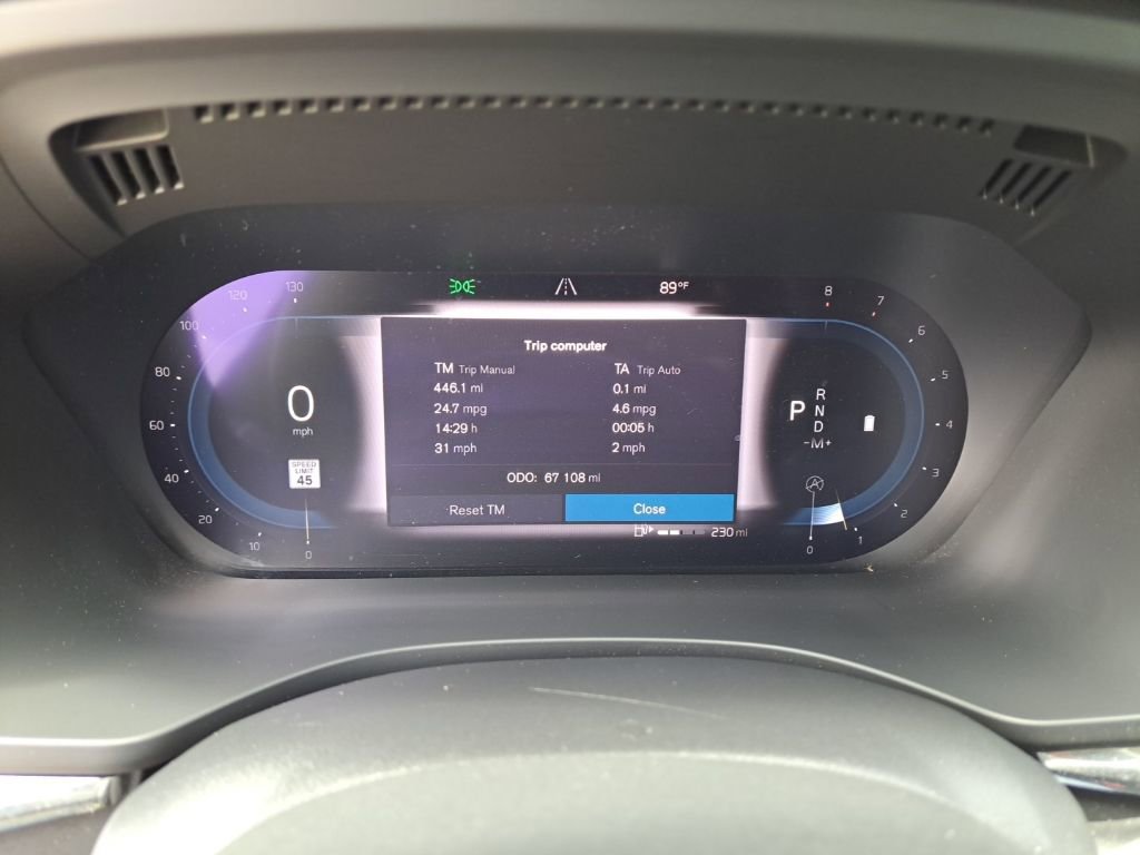 Used 2022 Volvo XC60 B6 Inscription w/ Protection Package Premier image 18