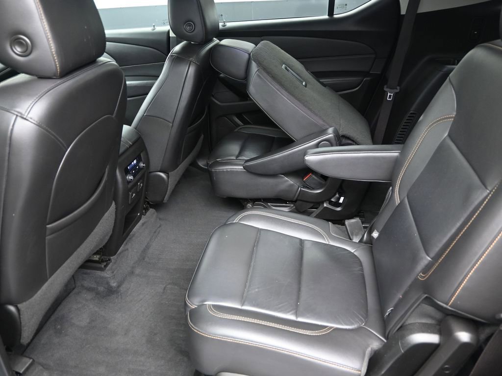 Used 2021 Chevrolet Traverse RS FWD image 14
