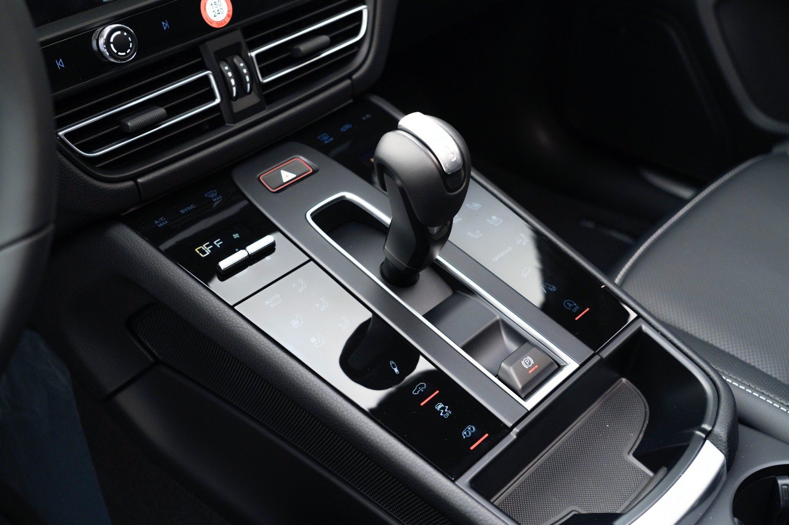 New 2026 Porsche Macan S AWD/4WD image 29