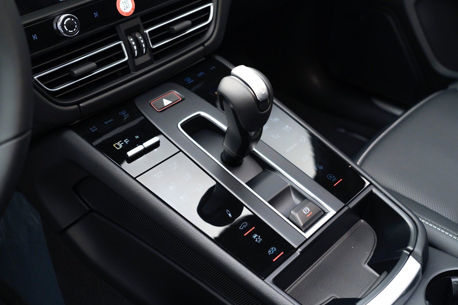 New 2026 Porsche Macan S image 29