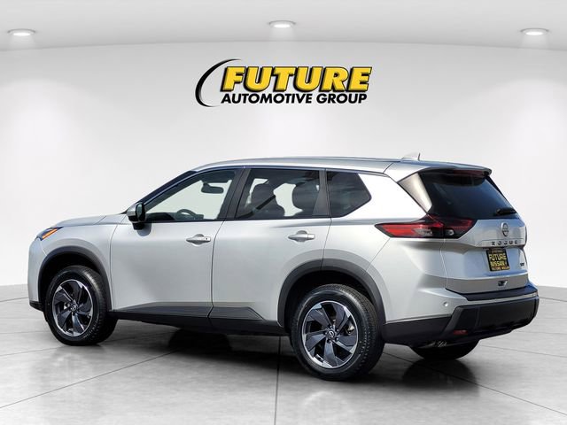 Certified 2024 Nissan Rogue SV image 7