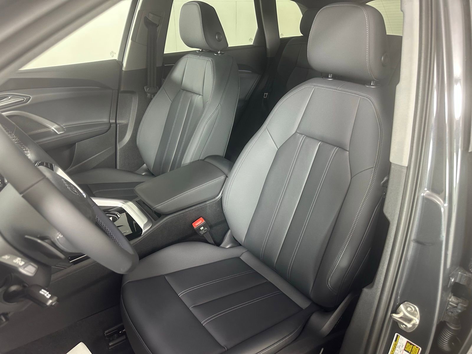 Certified 2025 Audi Q5 Premium w/ Premium Plus AWD/4WD image 10