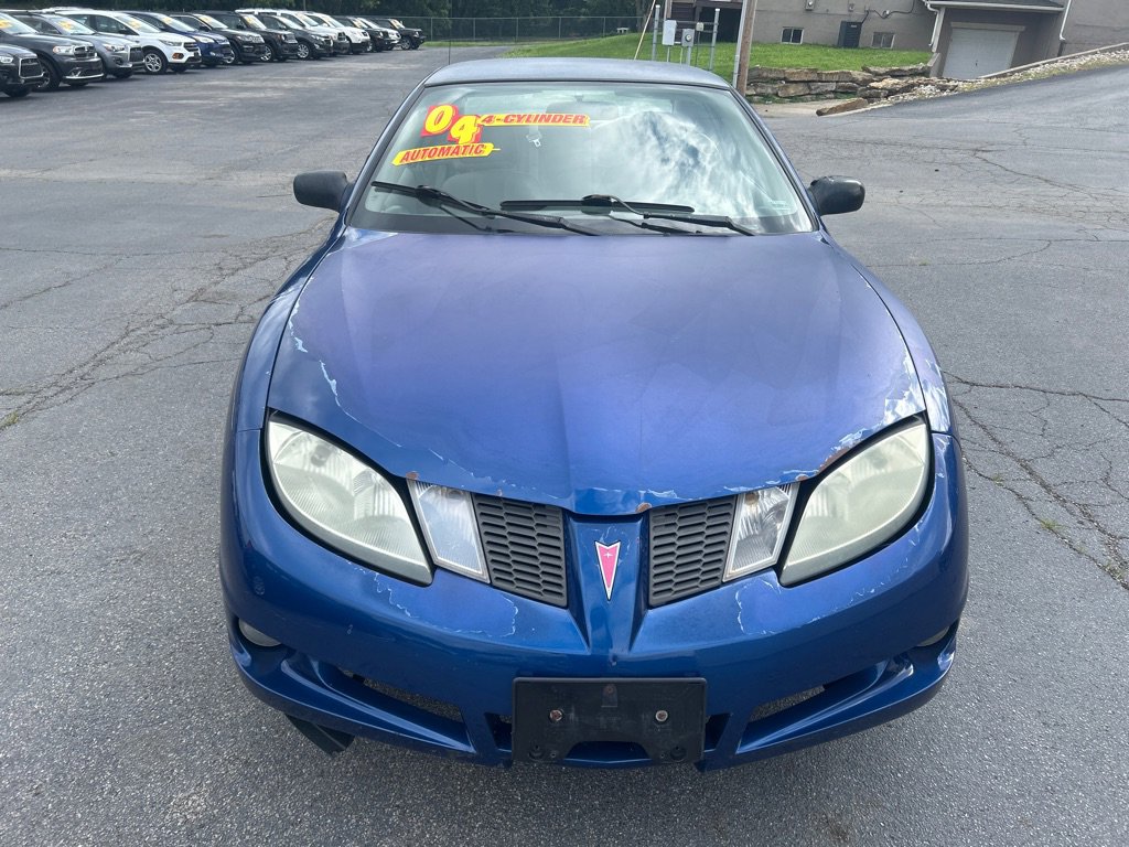 Used 2004 Pontiac Sunfire Coupe w/ 1SB Preferred Equipment Group FWD image 3