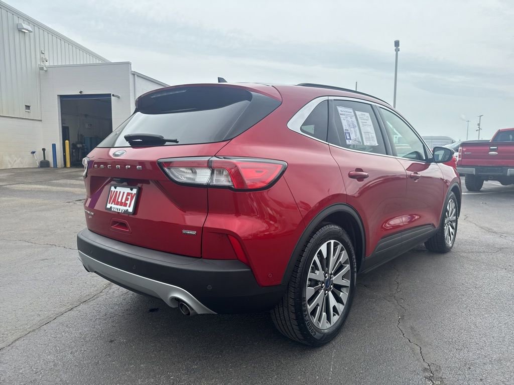 Used 2020 Ford Escape Titanium w/ Titanium Premium Package 2.0 FWD image 12