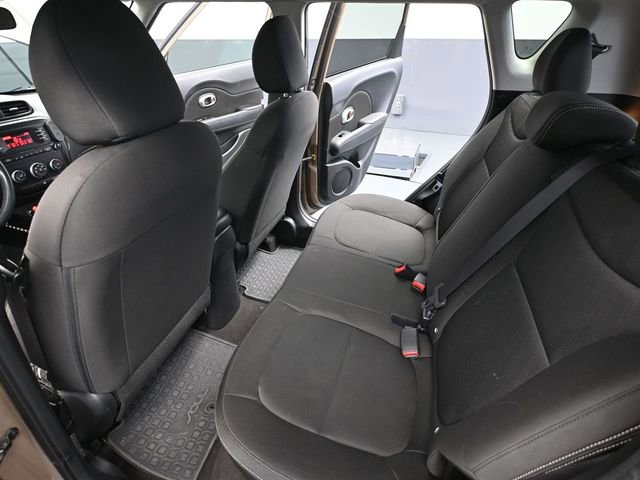 Used 2016 Kia Soul Base image 31