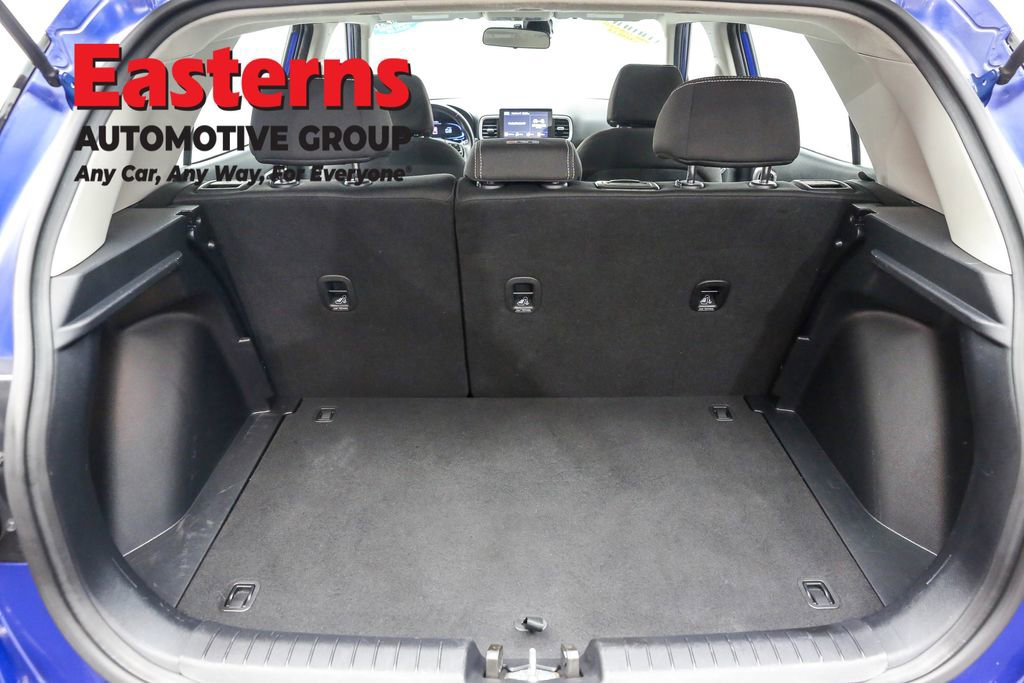 Used 2023 Hyundai Venue SEL image 9